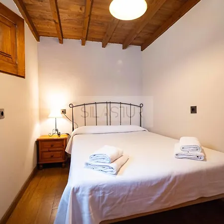 La Casona De Pravia I By Silastur