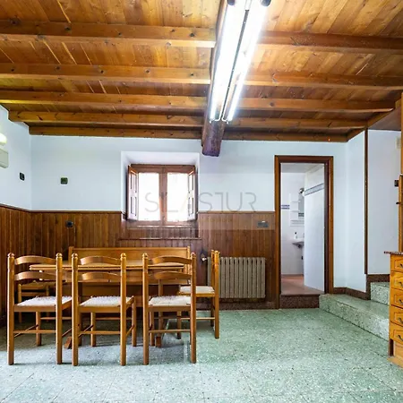 La Casona De Pravia I By Silastur